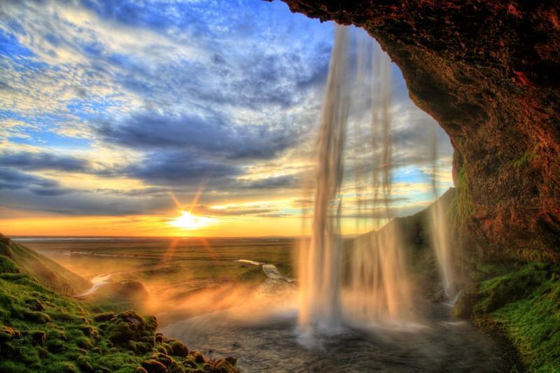 Iceland, Niagara Falls & New York